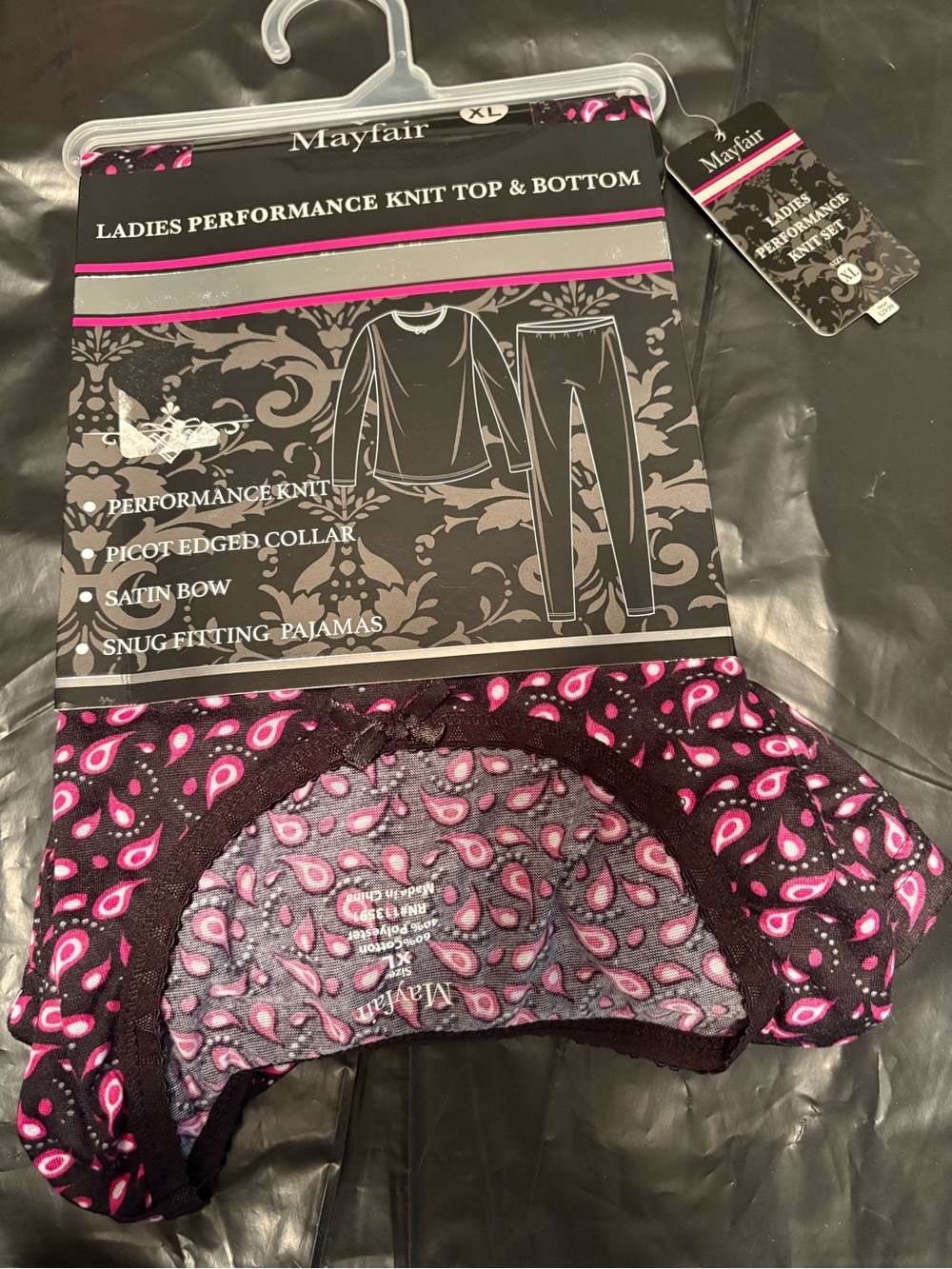 Mayfair Ladies Knit Pajama Set - Pink & Black Paisley. NWT. Xl- fits like Large